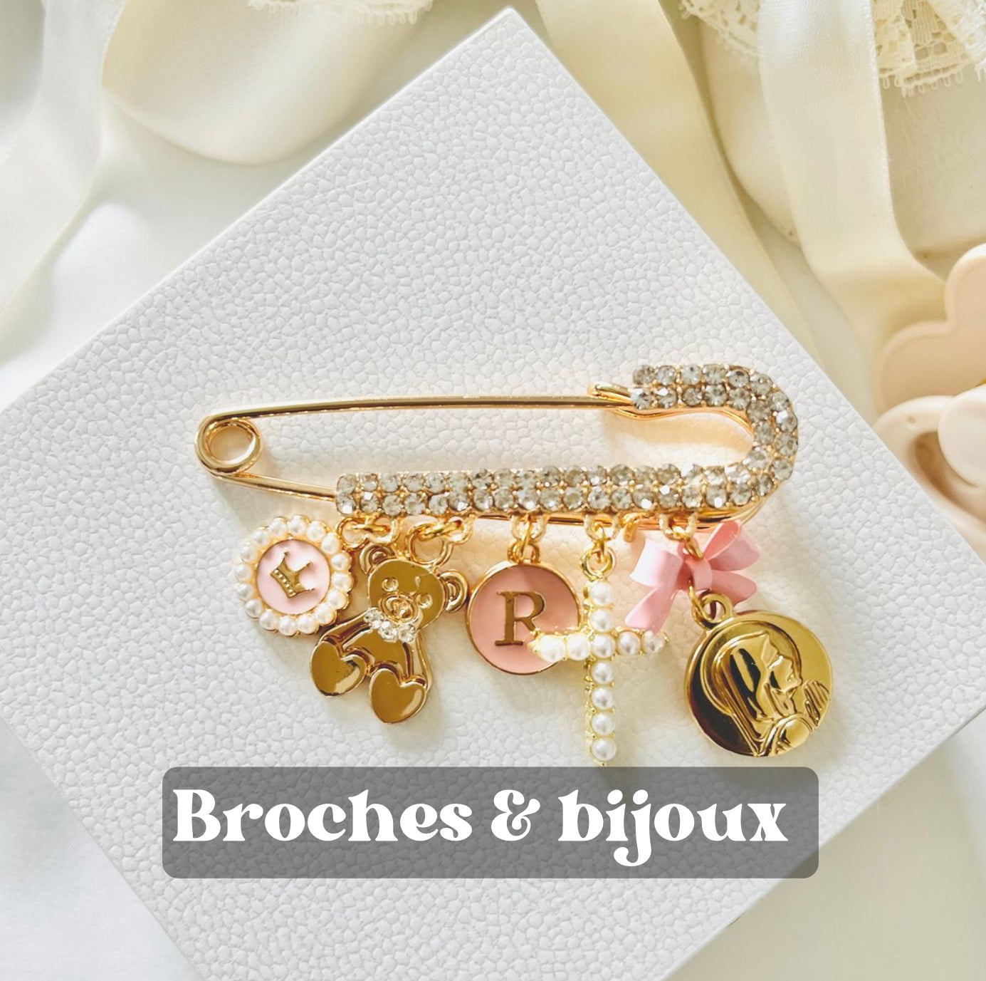 Broches & Bijoux